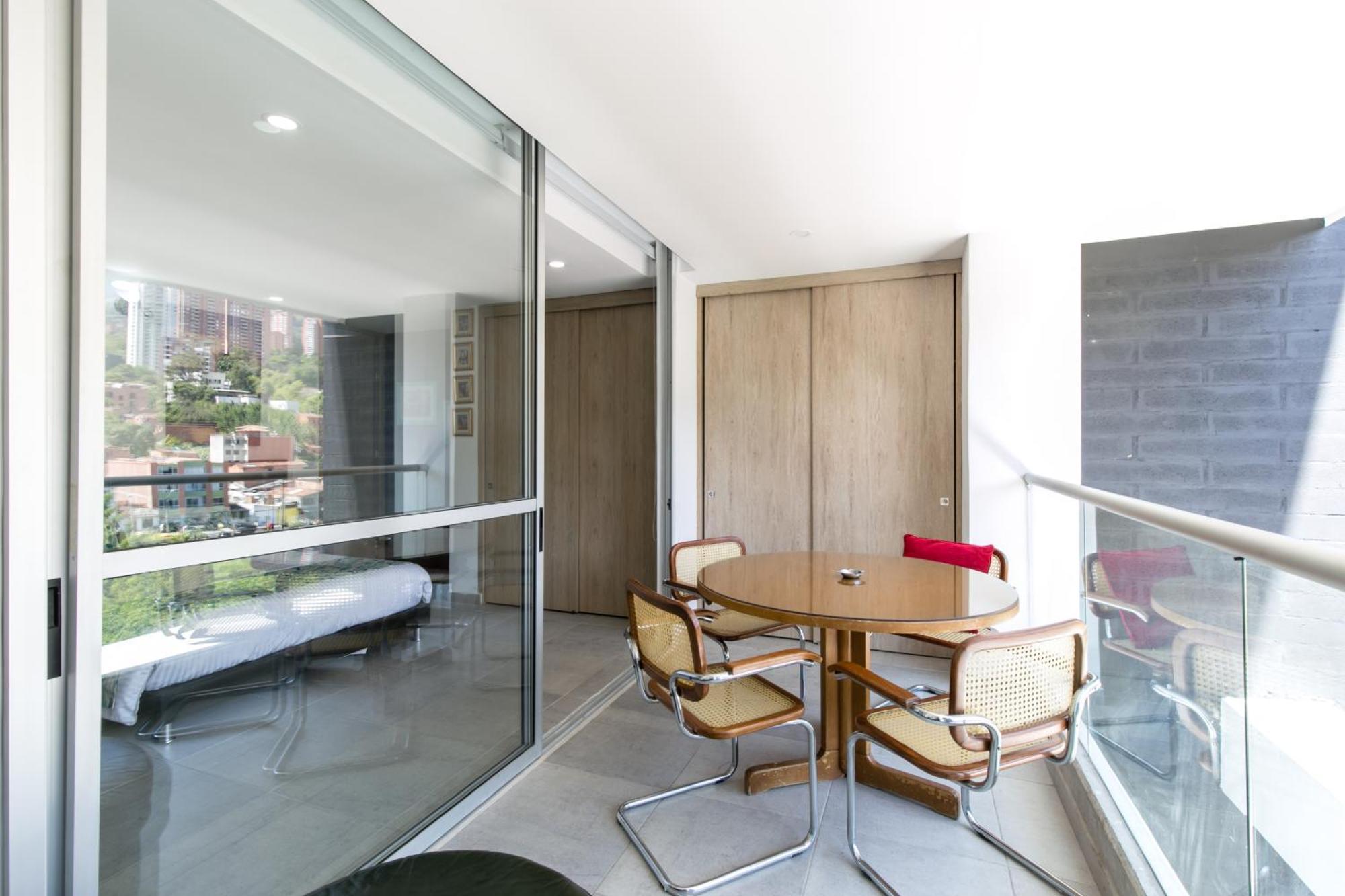 Apartamentos Borbon Suites Medellín Esterno foto
