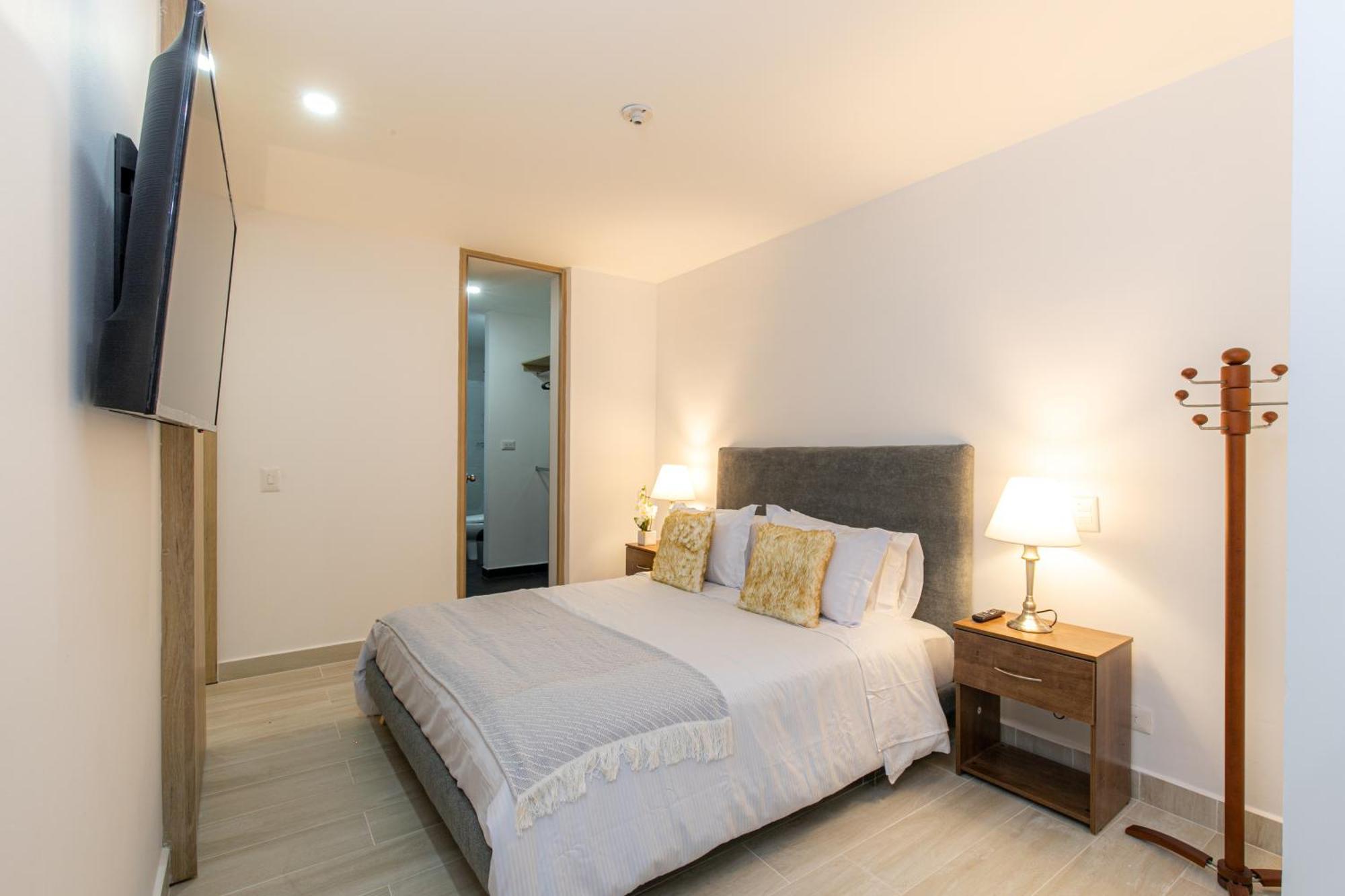 Apartamentos Borbon Suites Medellín Esterno foto