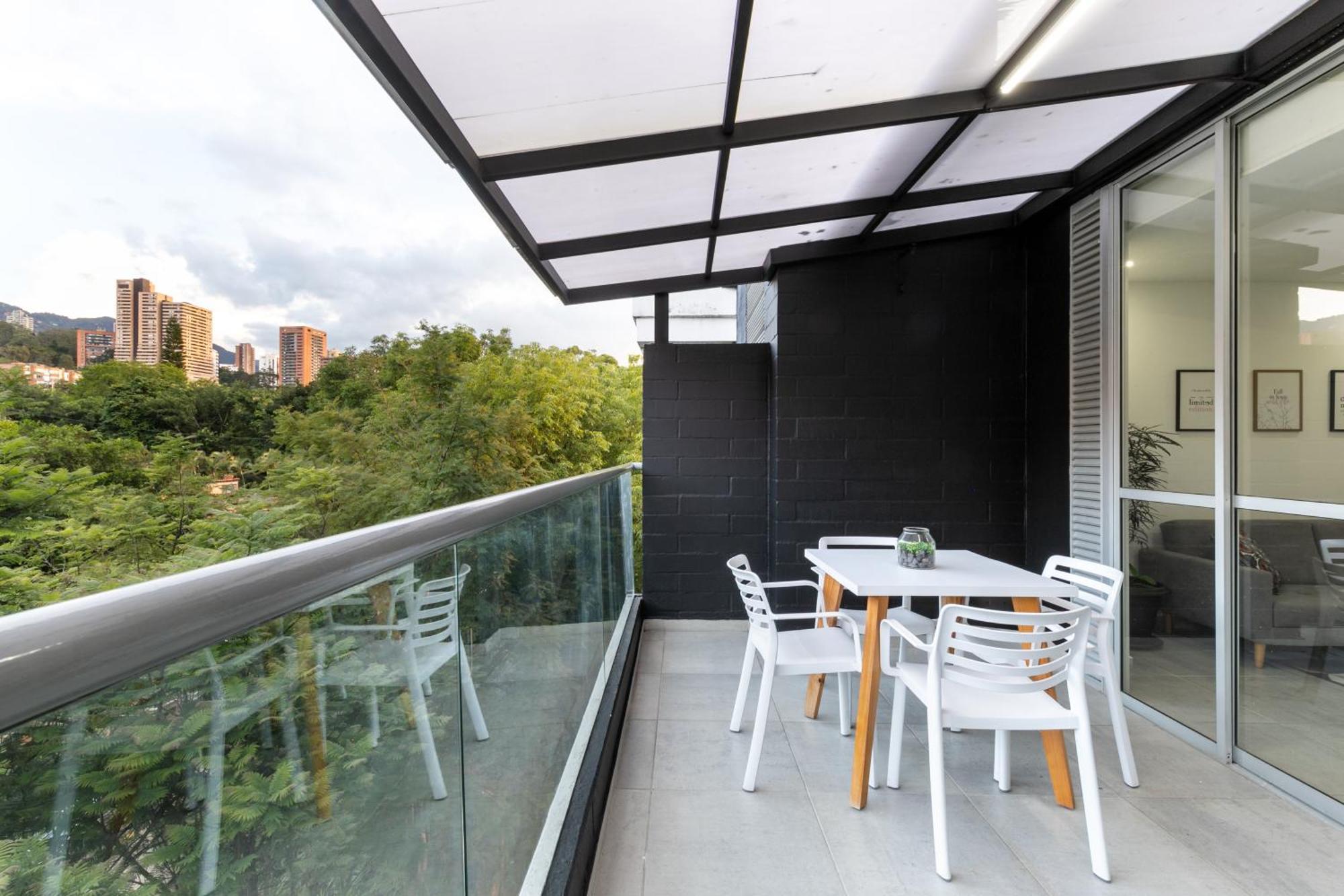 Apartamentos Borbon Suites Medellín Esterno foto