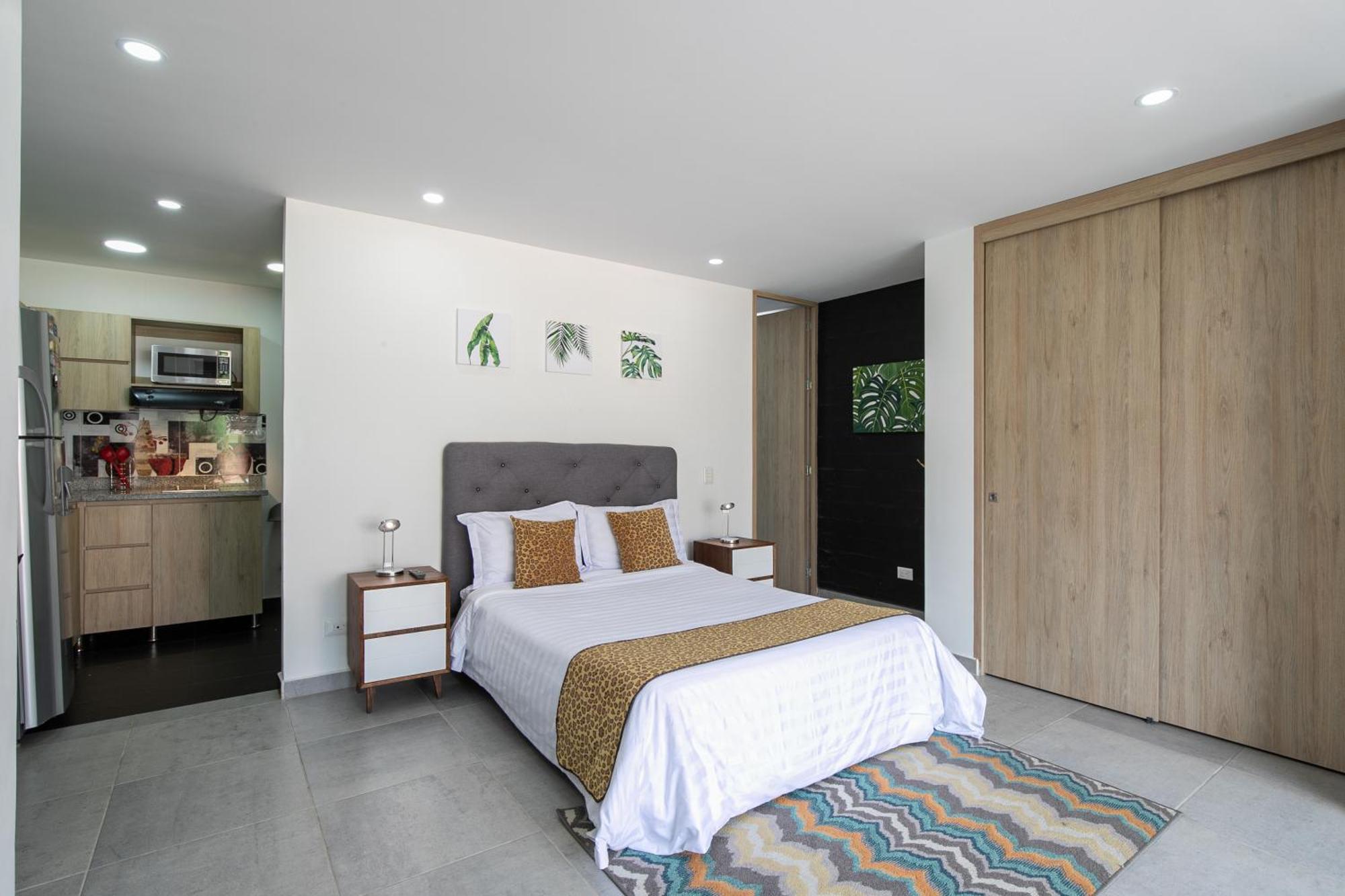 Apartamentos Borbon Suites Medellín Esterno foto