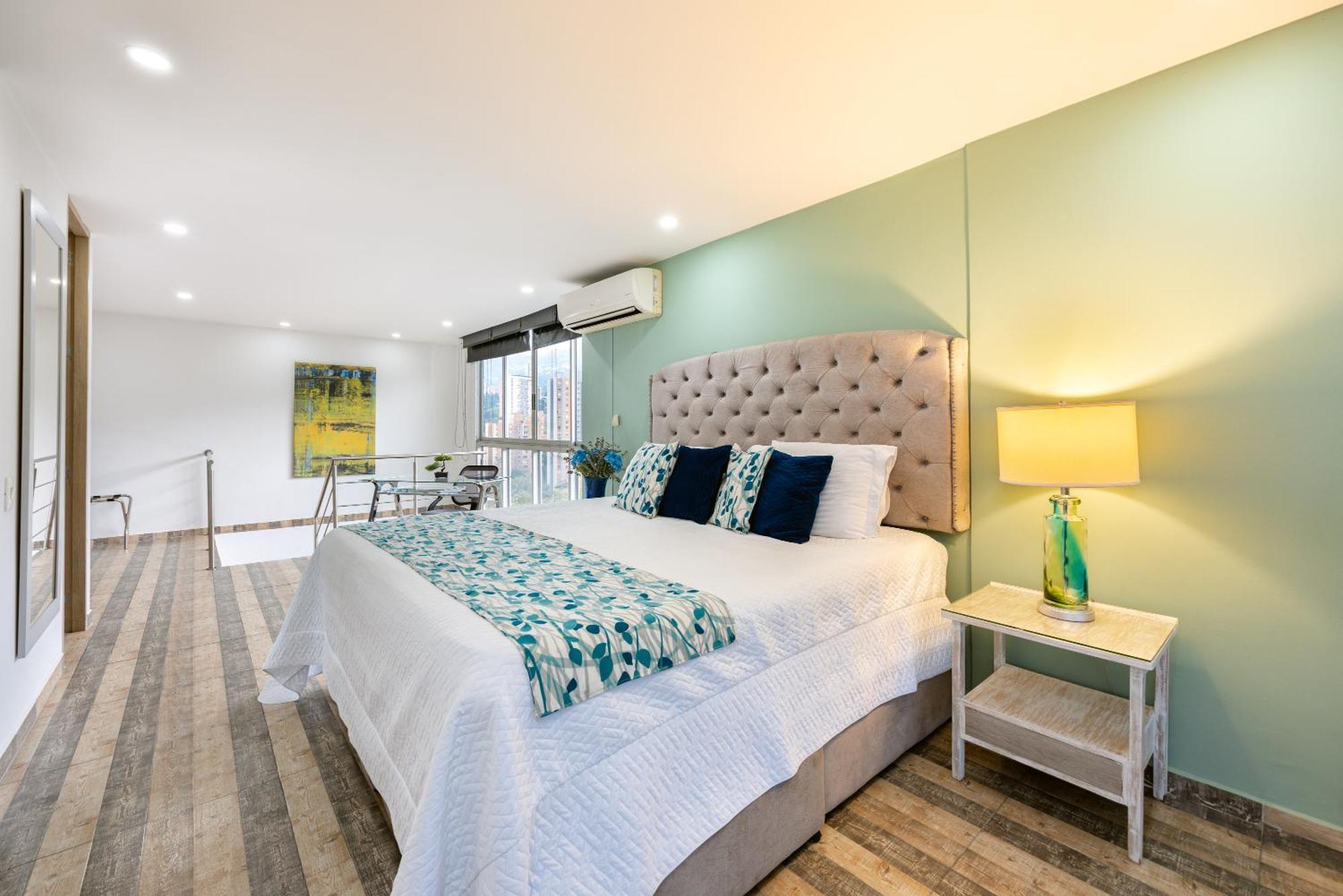 Apartamentos Borbon Suites Medellín Esterno foto