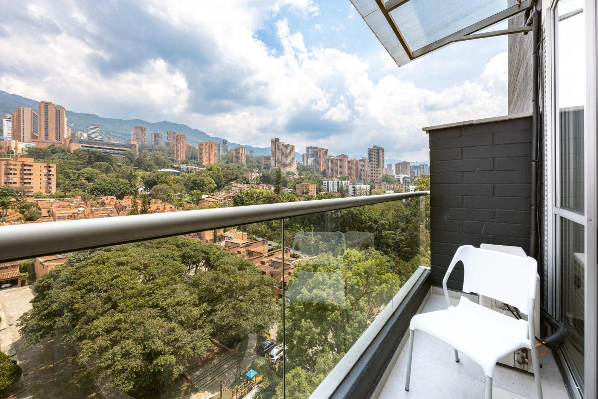 Apartamentos Borbon Suites Medellín Esterno foto